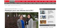 Plaidoyer pour une réforme de la DPJ.  Des membres de notre comité jeunes prennent la parole.